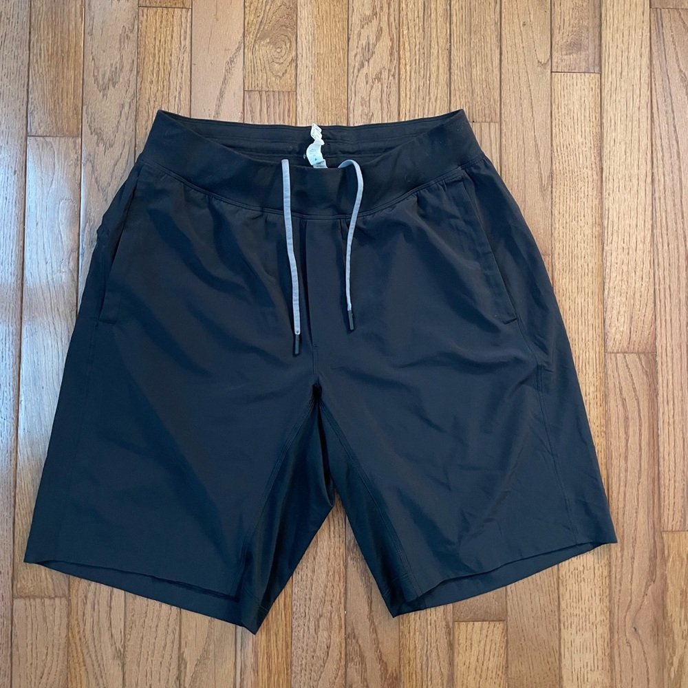 Lululemon Mens Workout Shorts, Size M